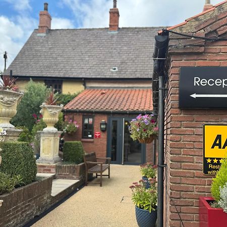 Winteringham Fields Bed & Breakfast Exterior photo